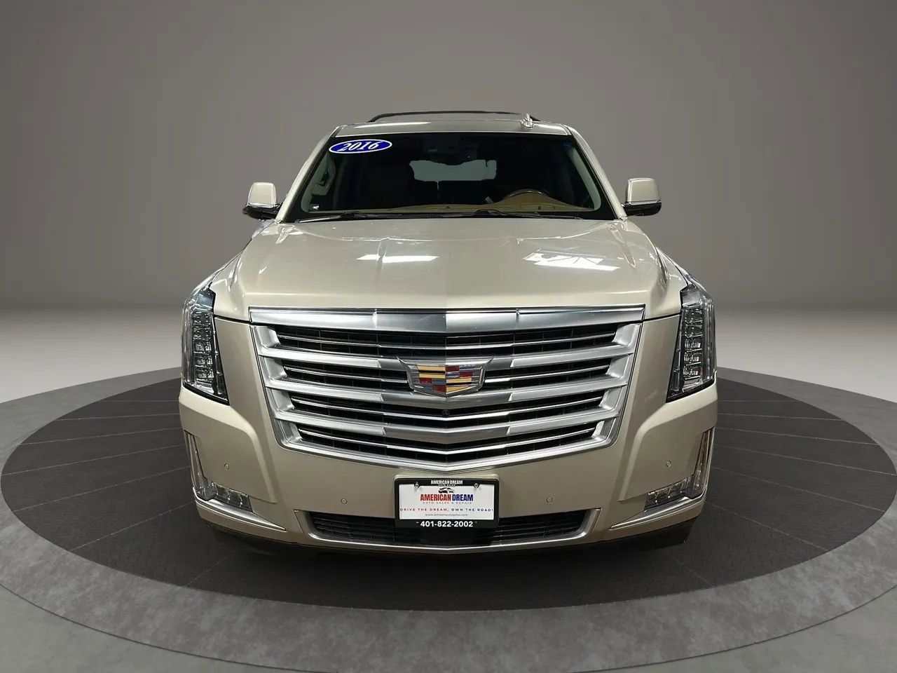 Used 2016 Cadillac Escalade Platinum image 8