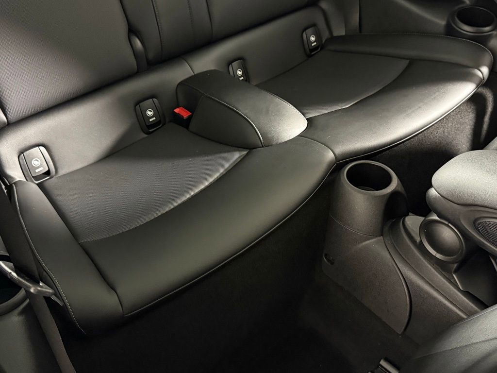 Used 2021 MINI Cooper S image 18