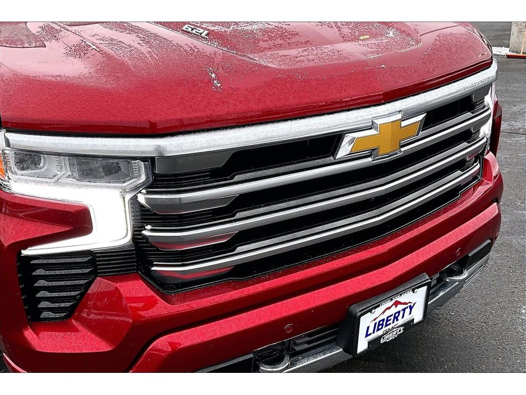 Used 2025 Chevrolet Silverado 1500 High Country w/ Technology Package image 34