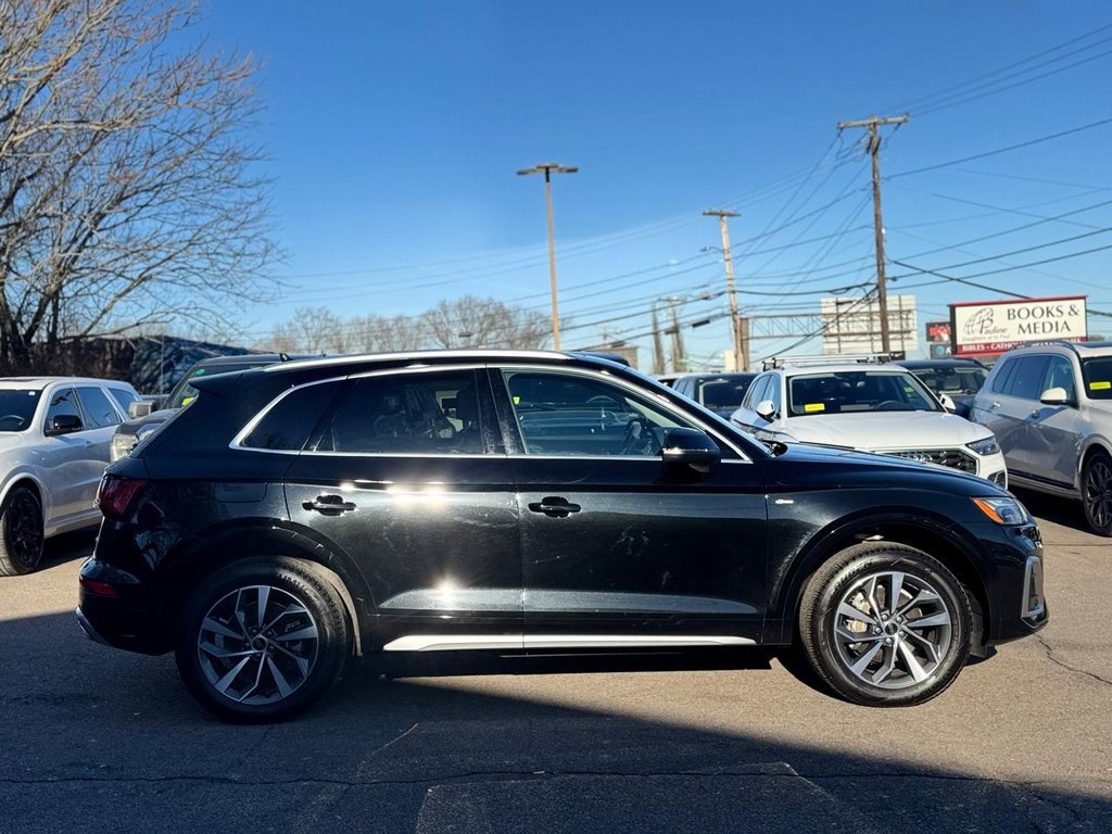 Used 2023 Audi Q5 2.0T Premium w/ Convenience Package image 7