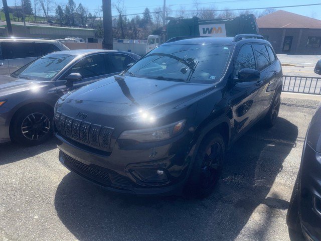 Used 2020 Jeep Cherokee Latitude Plus image 3