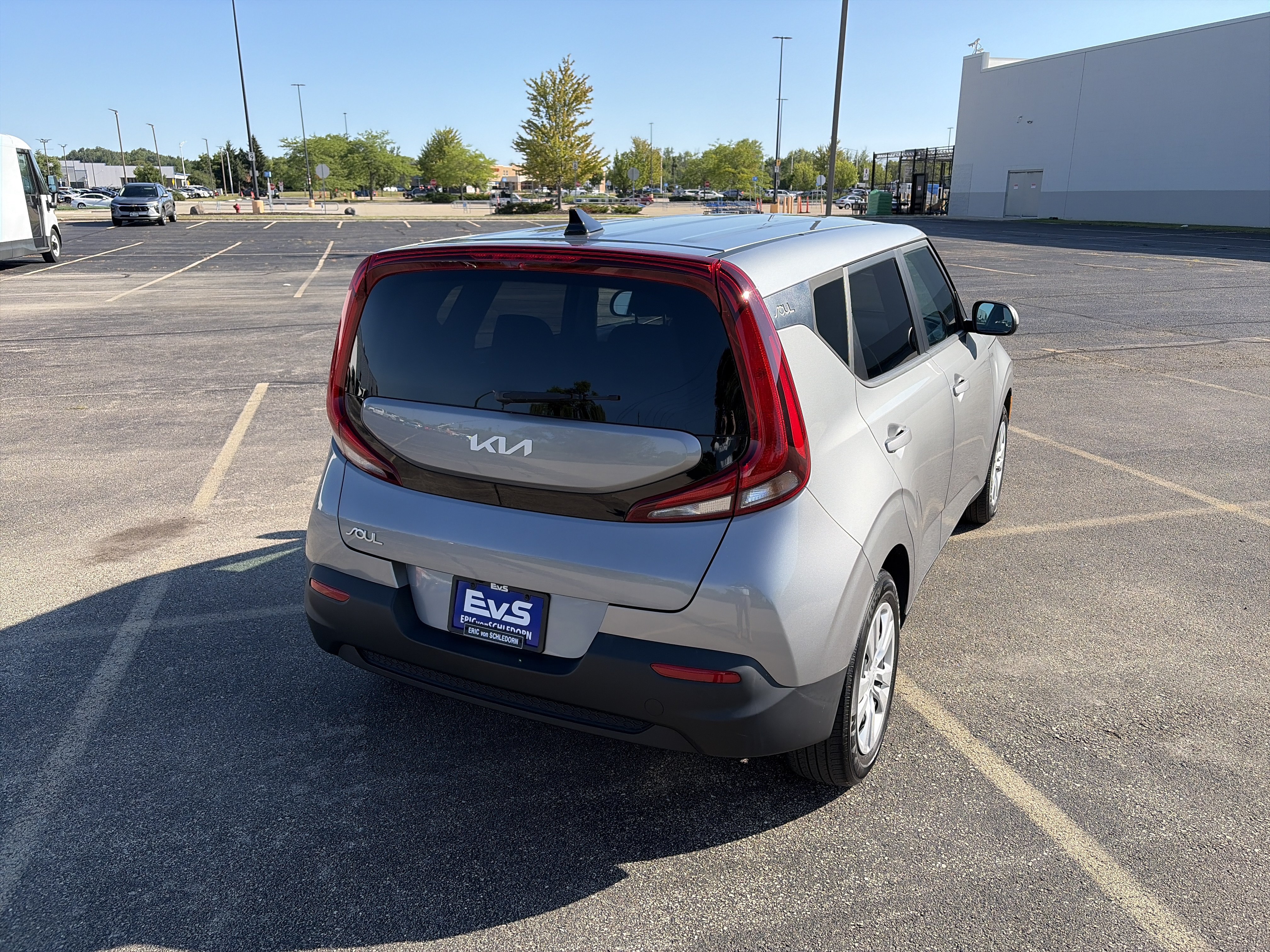 Used 2022 Kia Soul LX FWD image 6