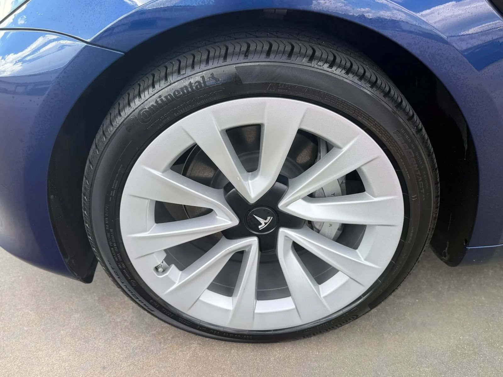 Used 2023 Tesla Model 3 Standard Range RWD image 14