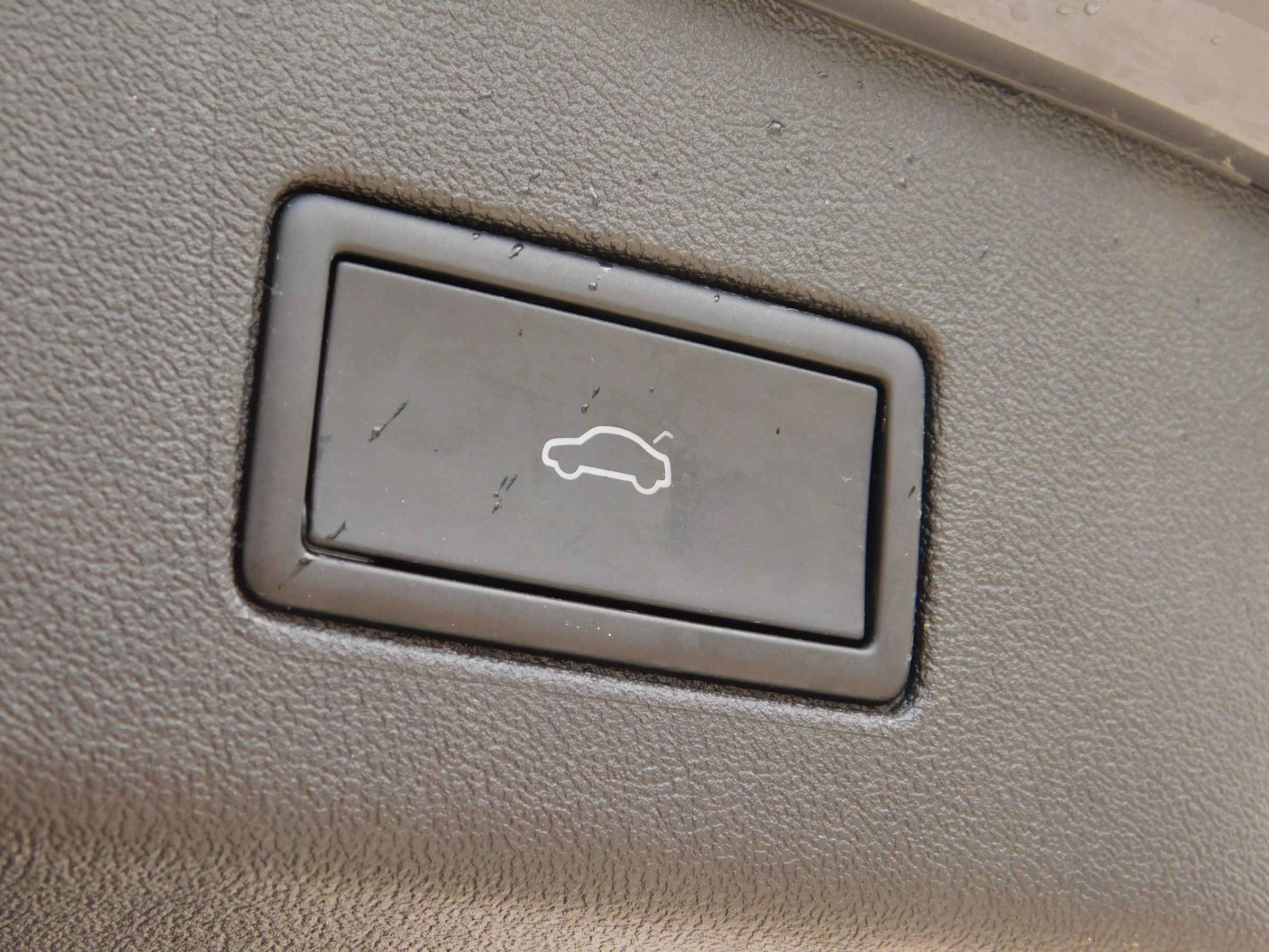 Used 2023 Volkswagen ID.4 Pro S image 8