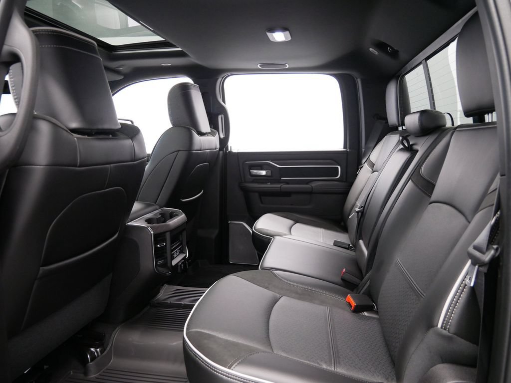 New 2026 RAM 3500 Laramie AWD/4WD image 14