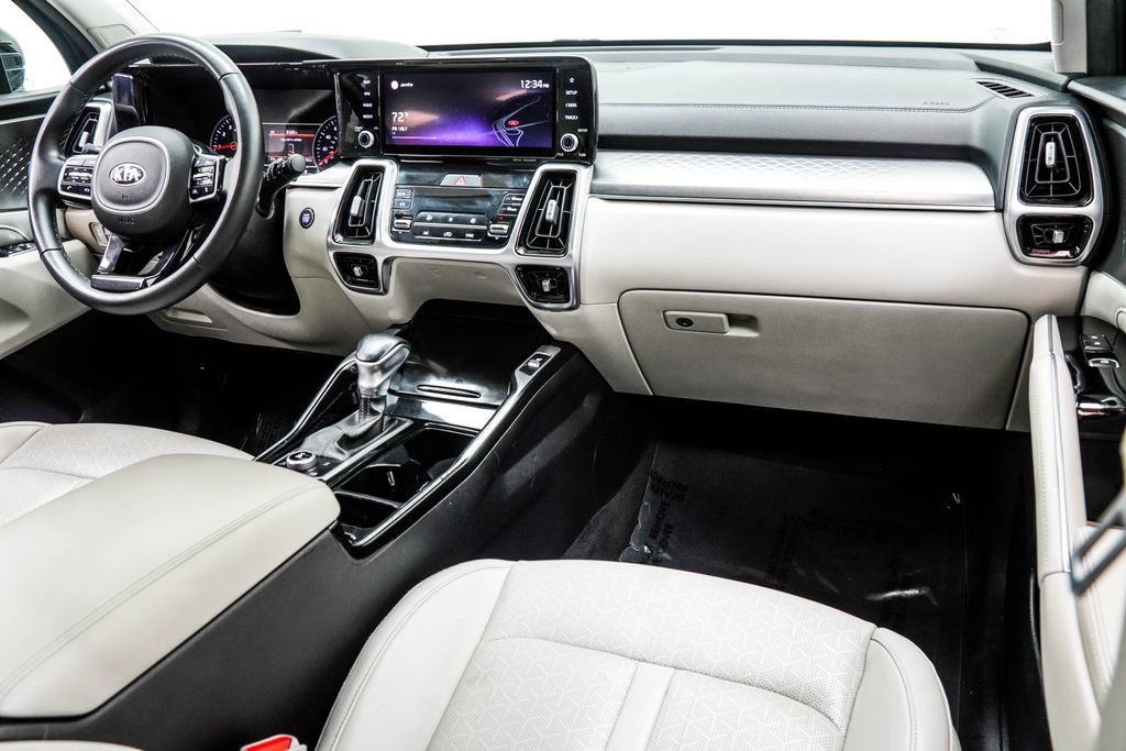 Used 2021 Kia Sorento SX image 22