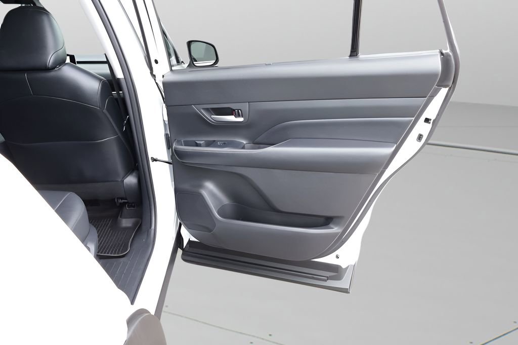 Certified 2024 Toyota Grand Highlander XLE image 16