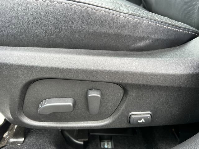 Used 2017 Subaru Forester 2.5i Limited image 11