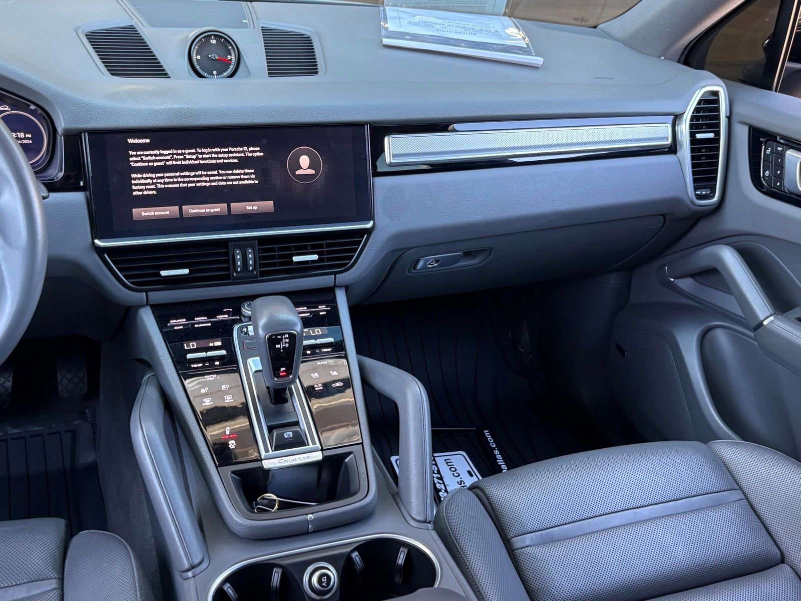 Used 2023 Porsche Cayenne Coupe AWD/4WD image 14