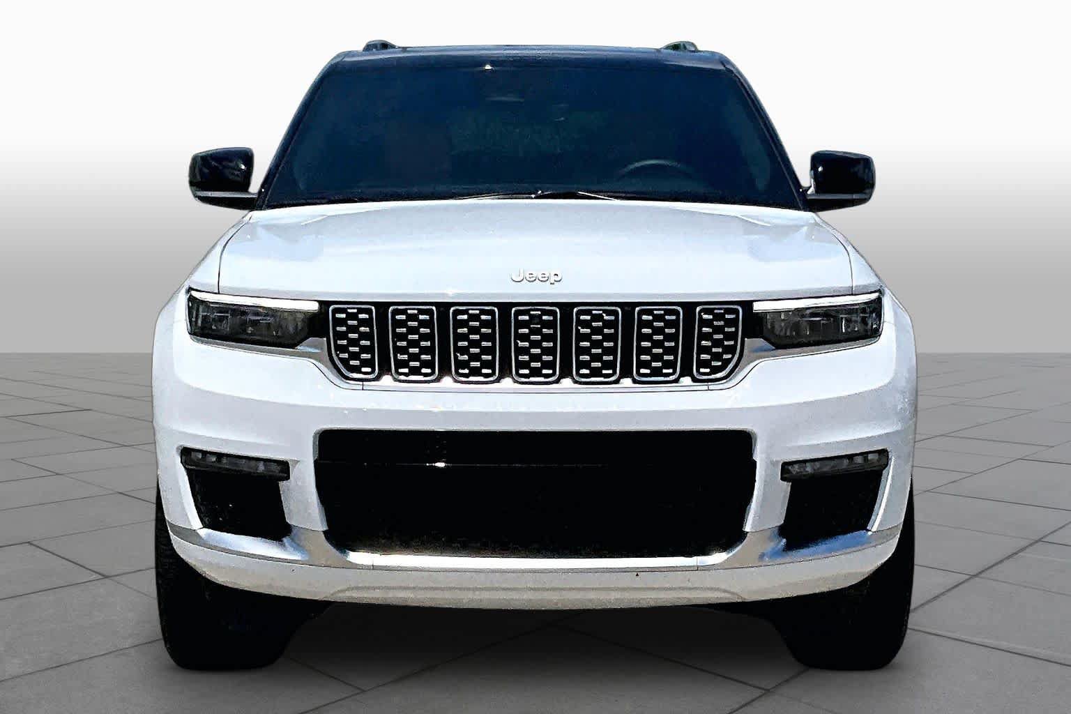 Used 2025 Jeep Grand Cherokee L Summit AWD/4WD image 4