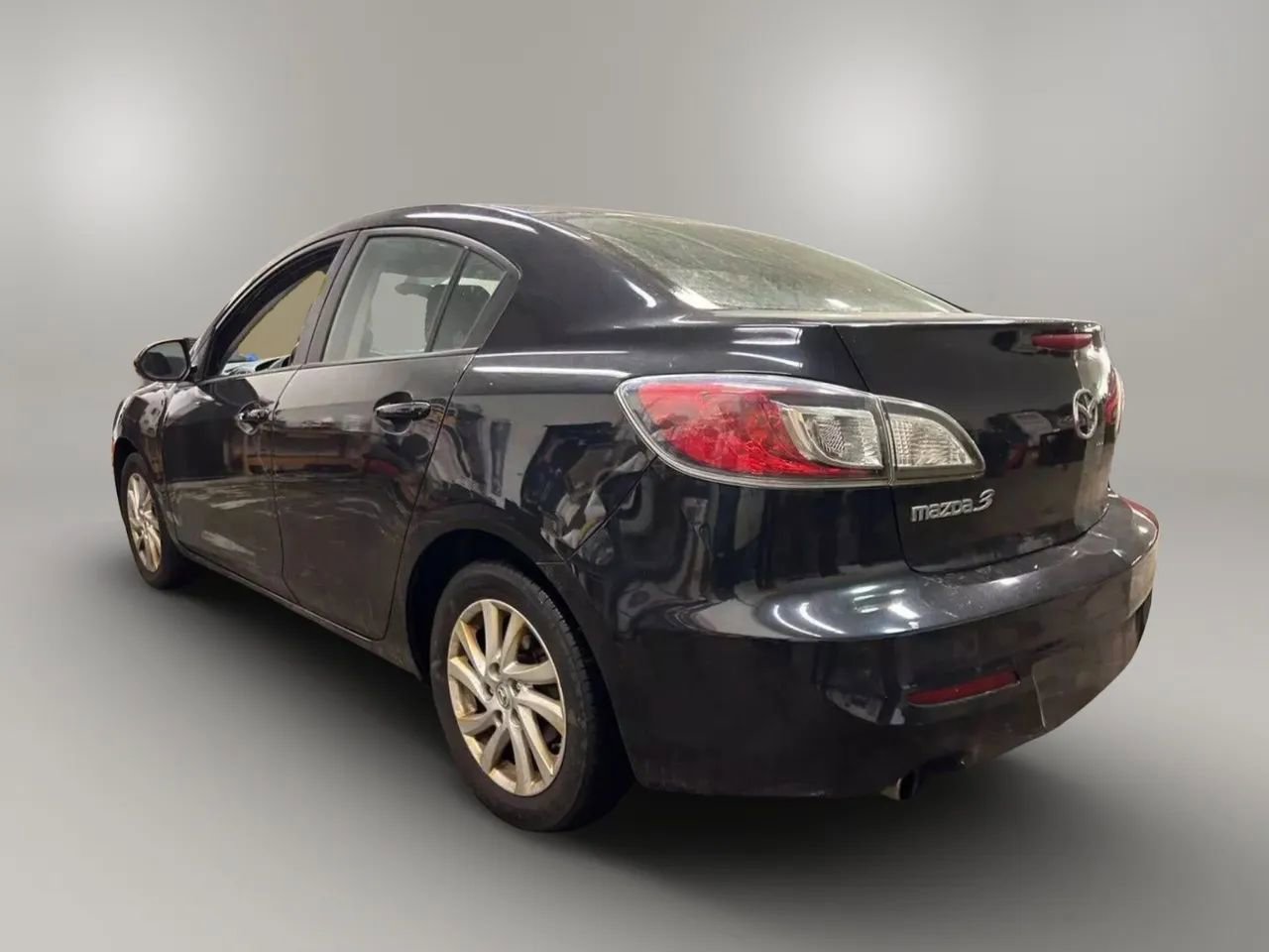 Used 2012 MAZDA MAZDA3 i Touring image 3
