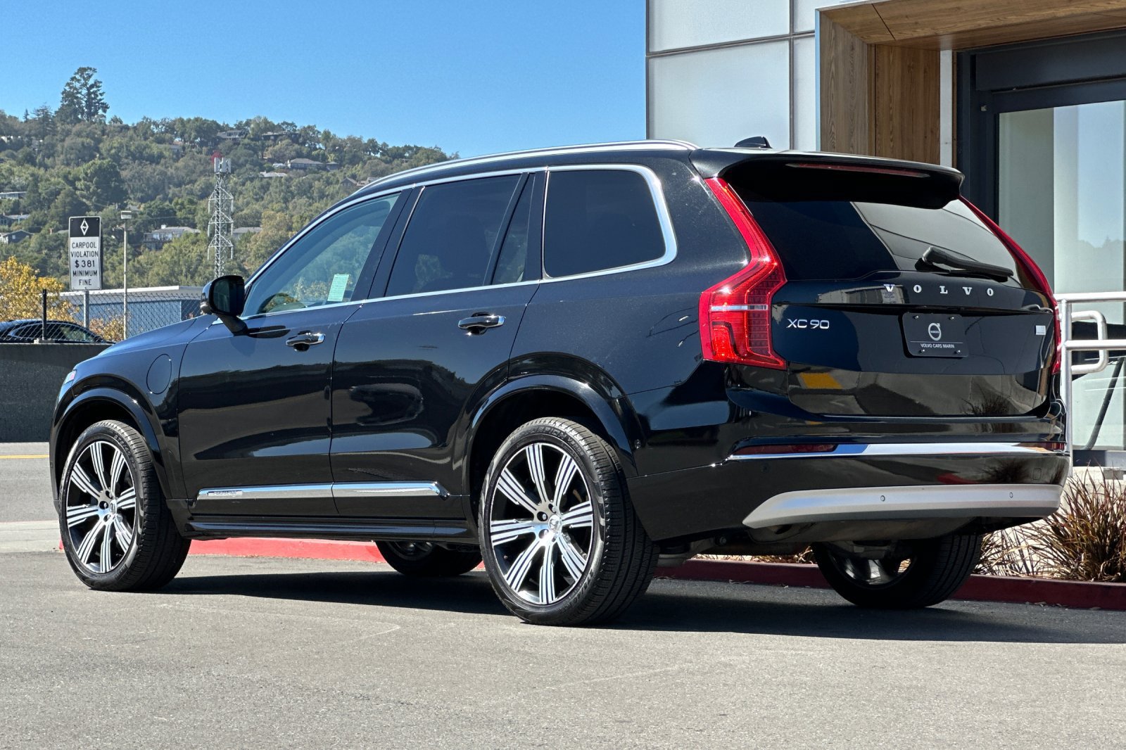 Used 2022 Volvo XC90 T8 Inscription w/ Advanced Package AWD/4WD image 6