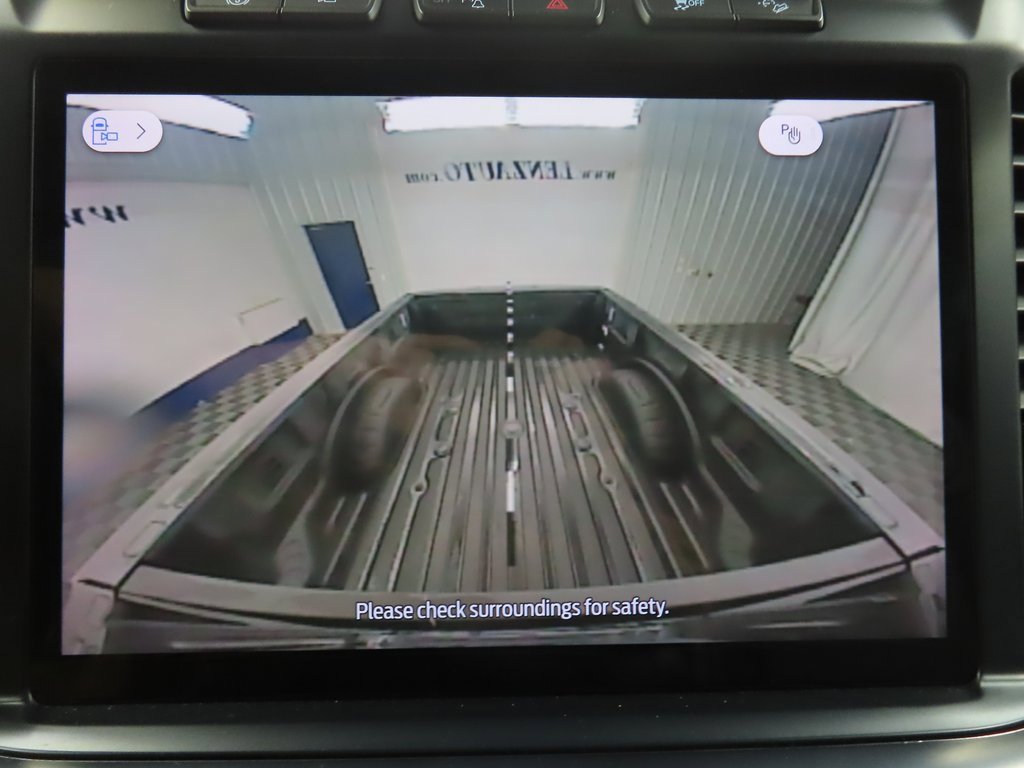 Used 2024 Ford F250 Platinum image 15