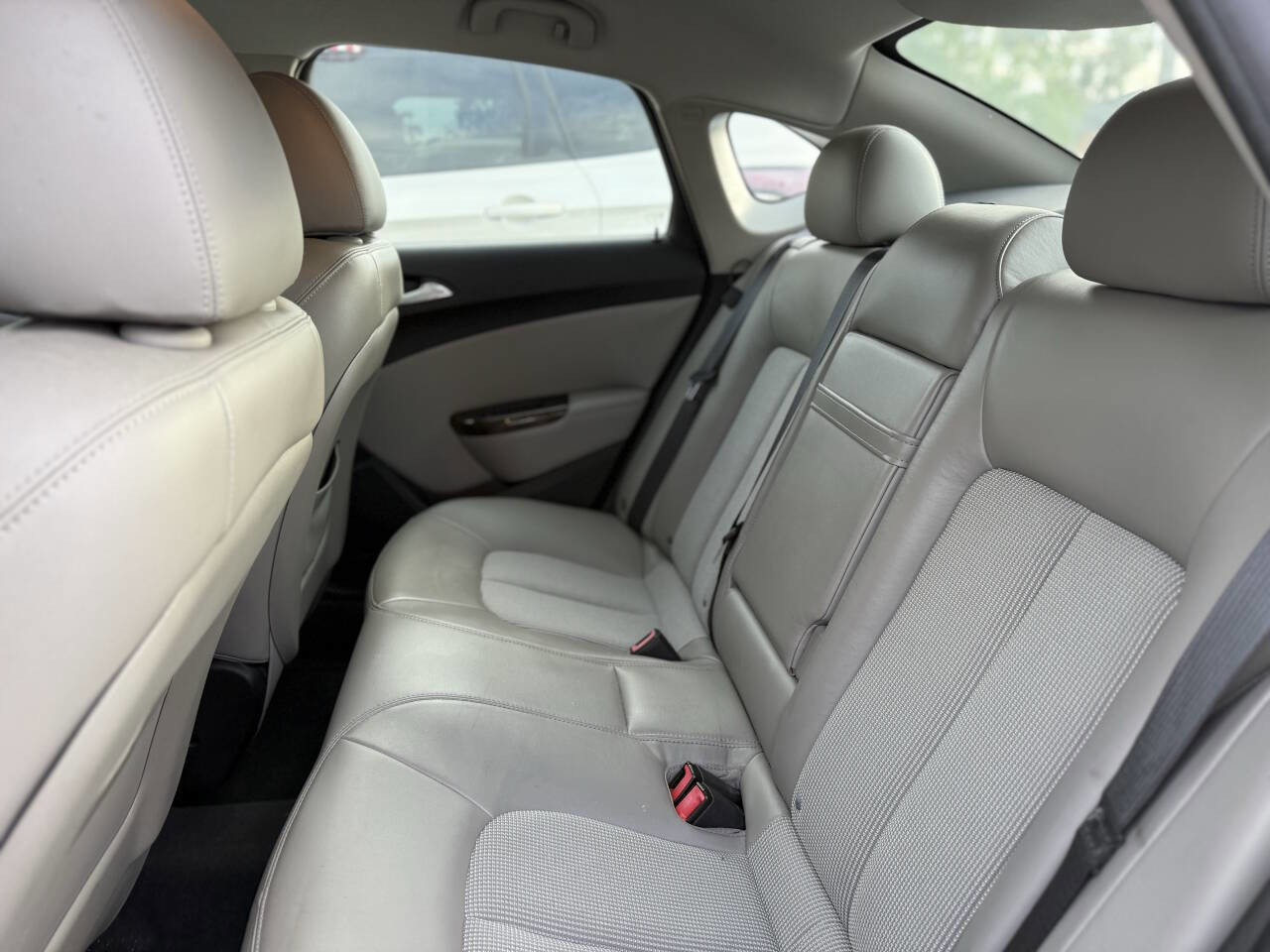Used 2012 Buick Verano FWD image 19