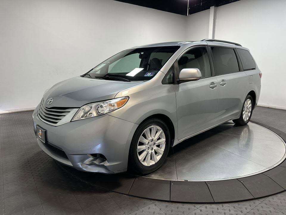 Used 2015 Toyota Sienna LE