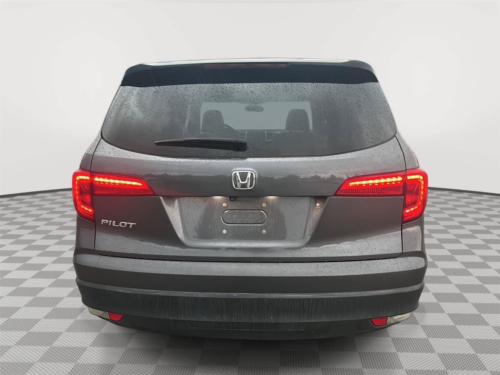 Used 2018 Honda Pilot LX image 28