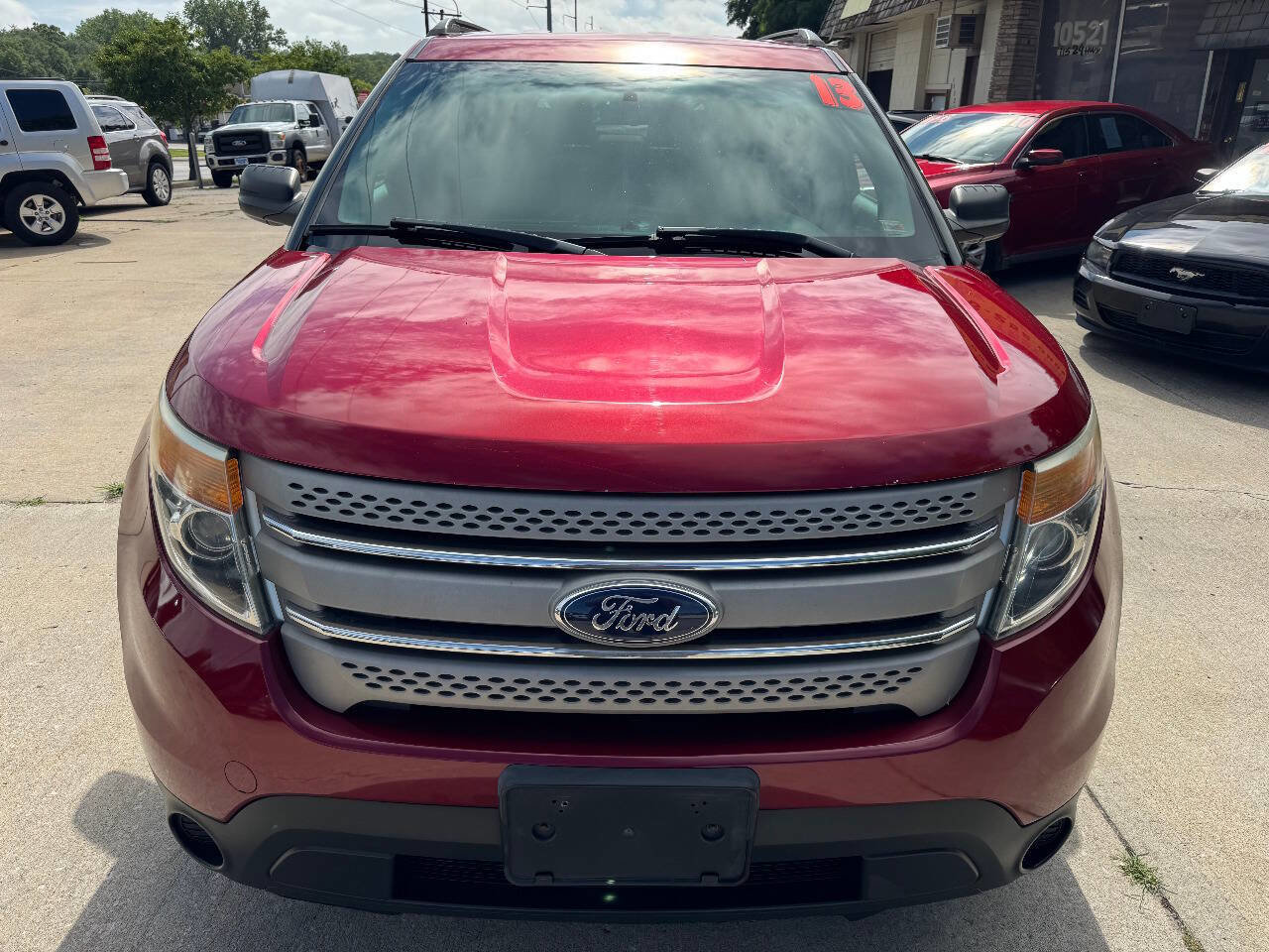 Used 2013 Ford Explorer FWD w/ Class III Trailer Tow Pkg image 2