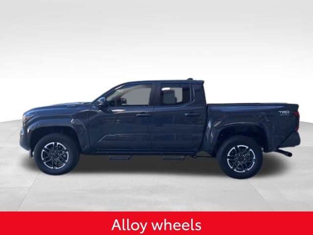 Used 2025 Toyota Tacoma TRD Sport image 22
