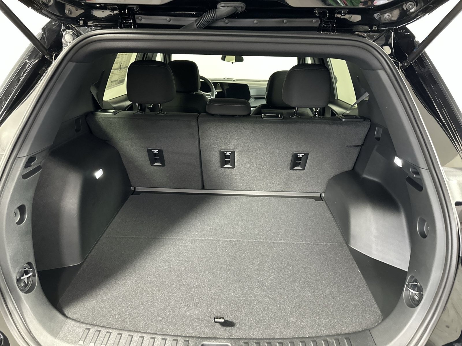 New 2027 Chevrolet Equinox LT FWD image 25