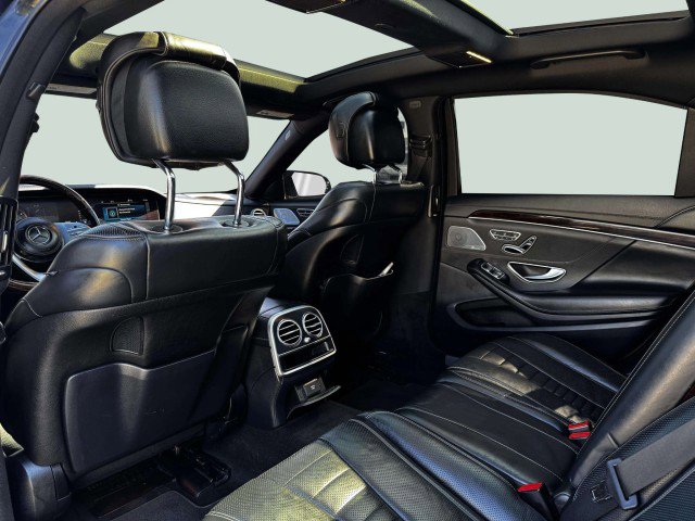 Used 2019 Mercedes-Benz S 560 4MATIC Sedan image 35