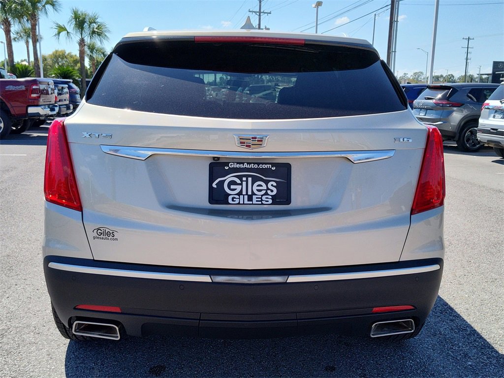Used 2017 Cadillac XT5 FWD image 5