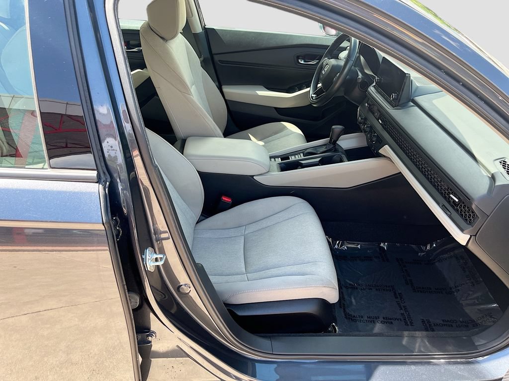 Used 2024 Honda Accord EX image 29