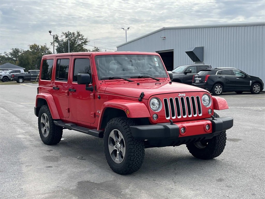 Used 2017 Jeep Wrangler Unlimited Sahara w/ Max Tow Package image 7