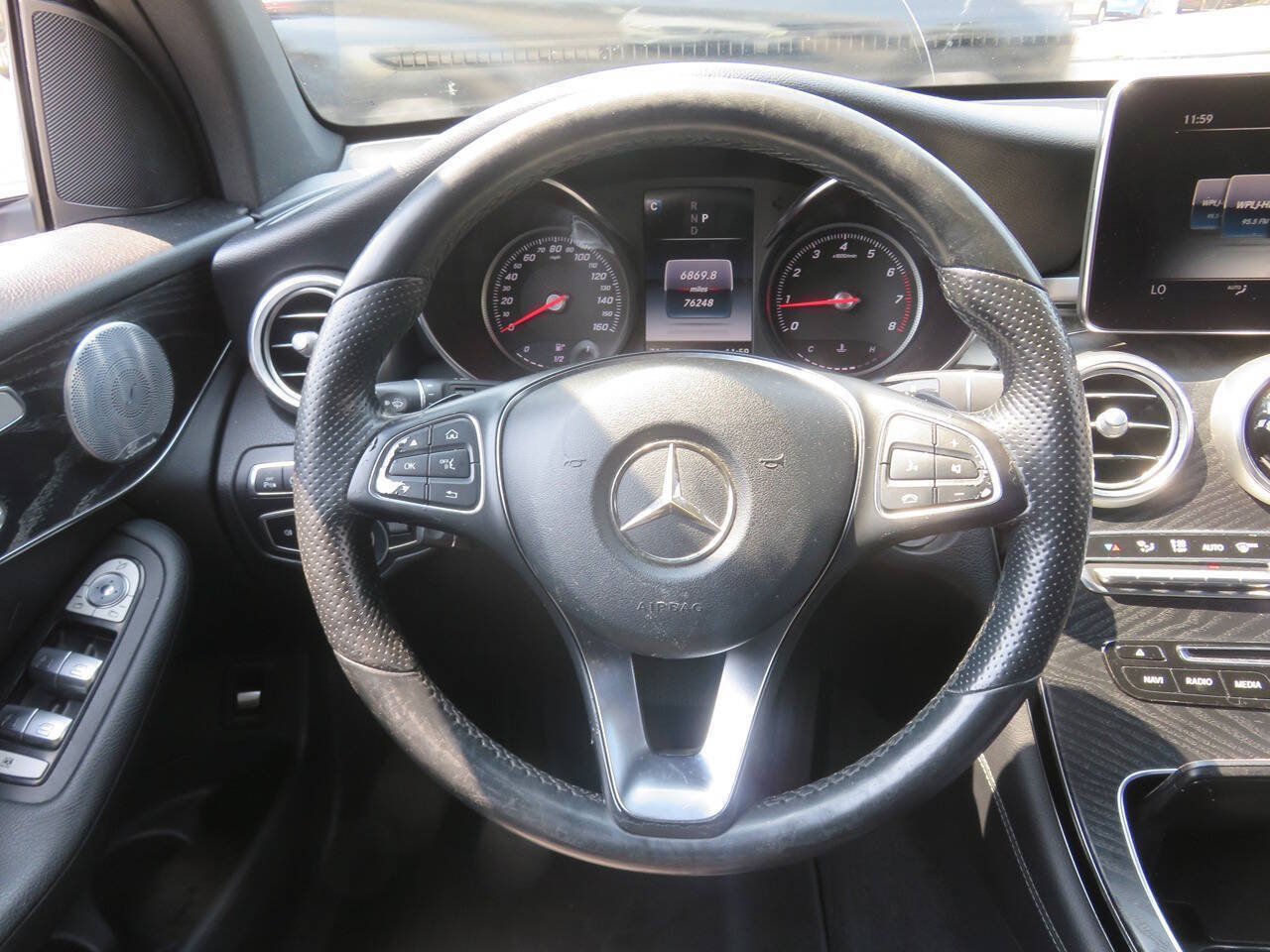 Used 2018 Mercedes-Benz GLC 300 4MATIC image 14