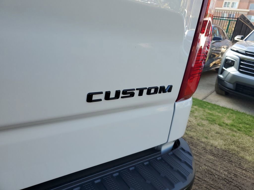 New 2026 Chevrolet Silverado 1500 Custom Trail Boss w/ Dark Appearance Package image 8