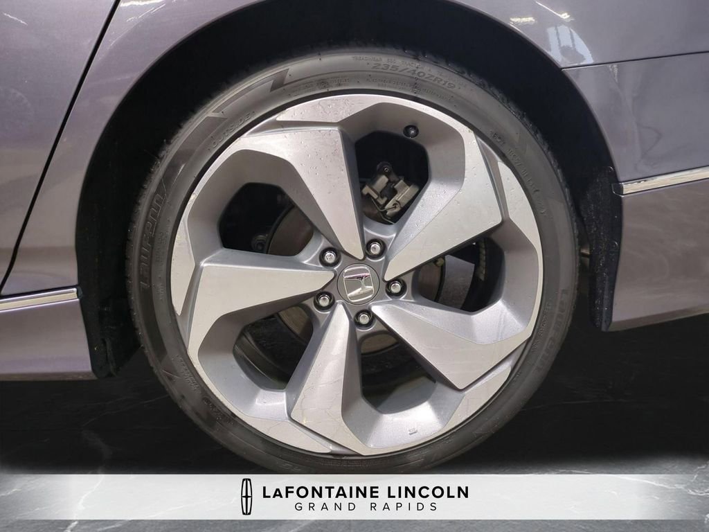 Used 2020 Honda Accord Touring image 34