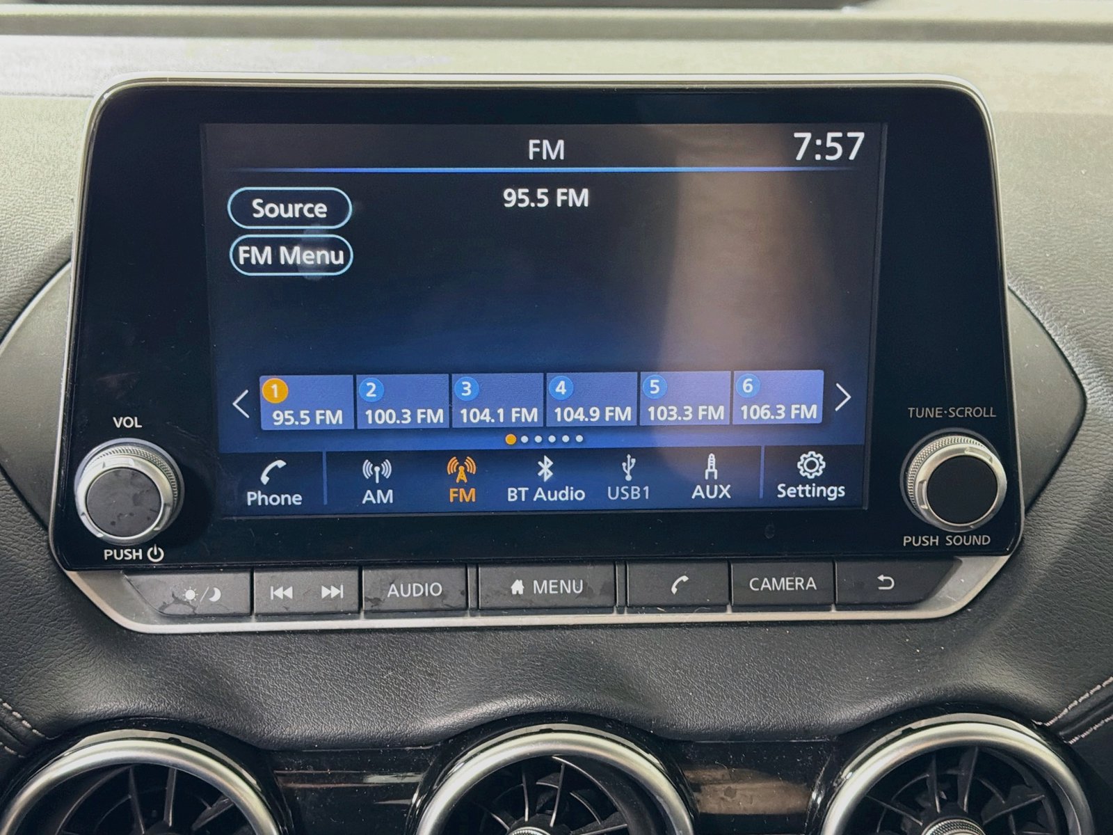Used 2022 Nissan Sentra SV FWD image 20