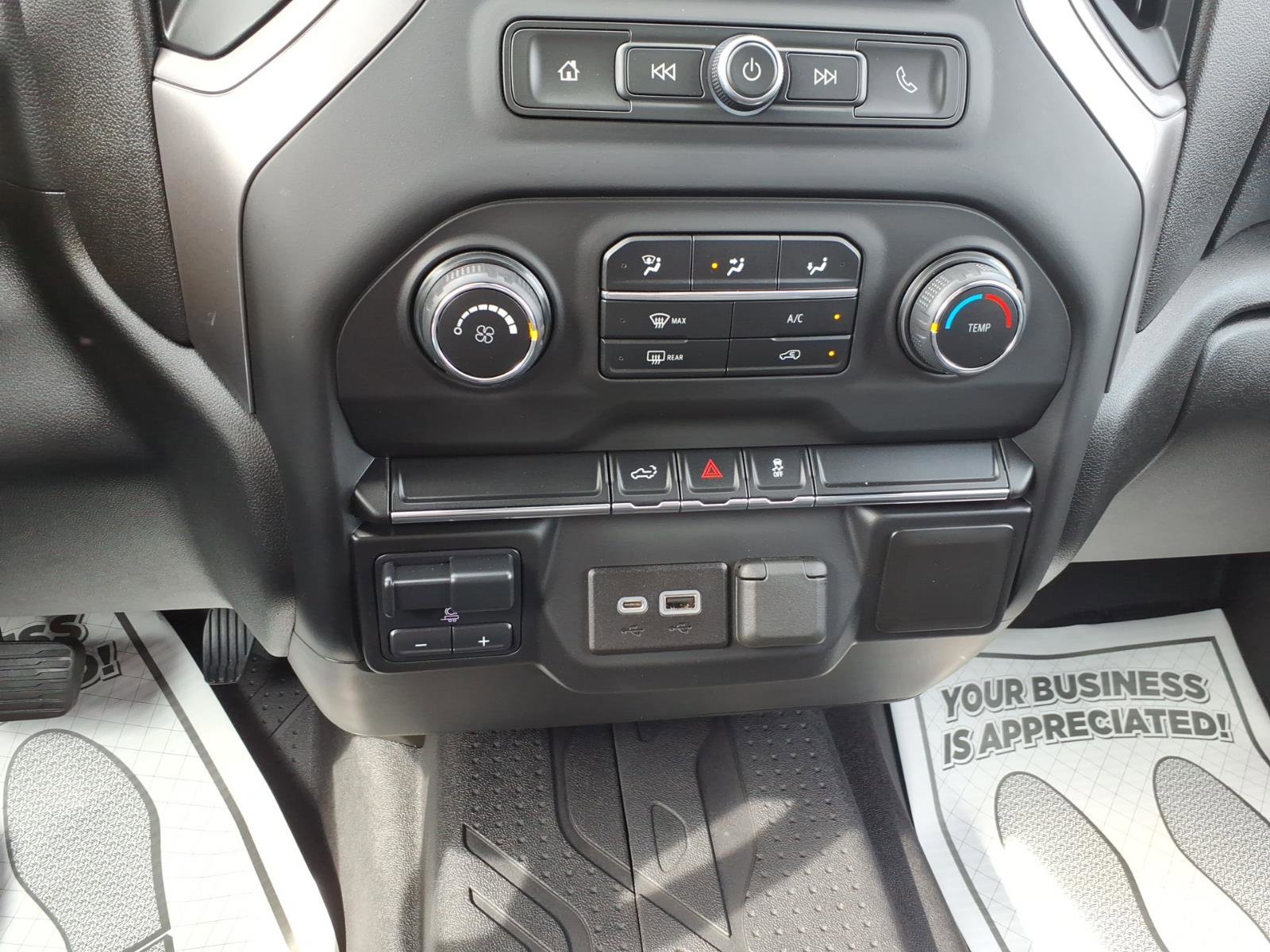 Used 2021 Chevrolet Silverado 2500 Custom w/ Custom Value Package image 14