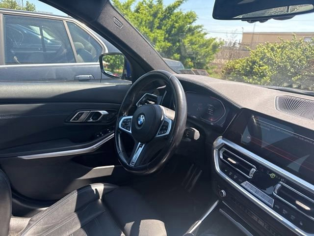 Used 2022 BMW 330i xDrive Sedan w/ M Sport Package AWD/4WD image 10