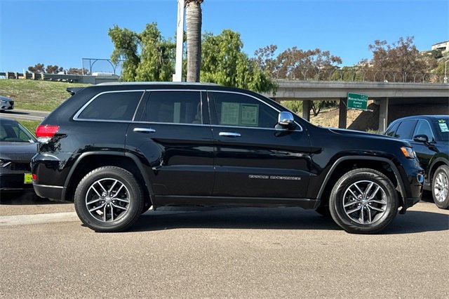 Used 2018 Jeep Grand Cherokee Limited w/ Trailer Tow Group IV image 4