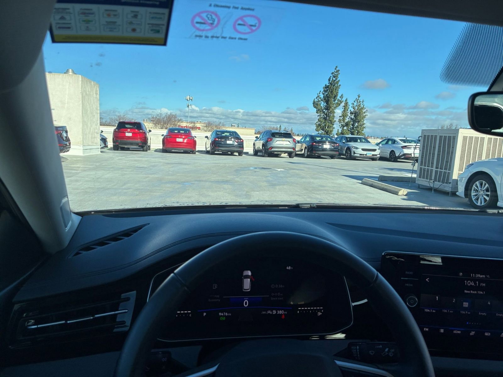 Used 2025 Volkswagen Jetta SE image 34