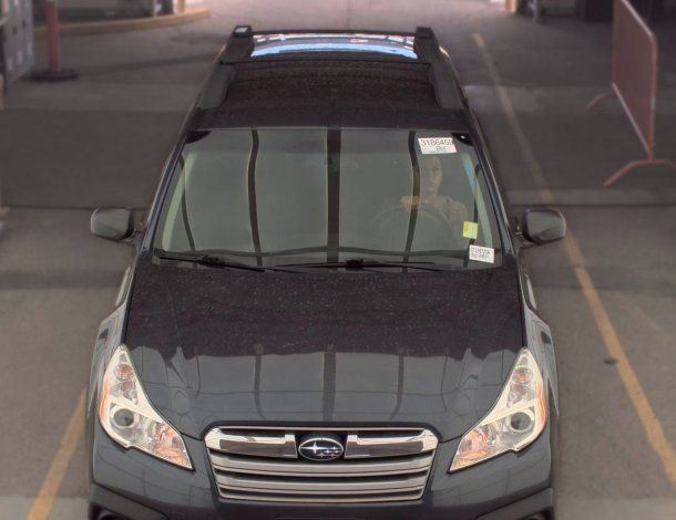 Used 2013 Subaru Outback 2.5i AWD/4WD image 2