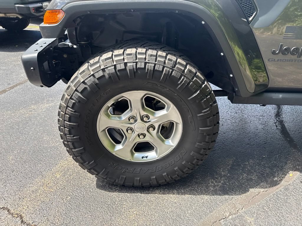 Used 2021 Jeep Gladiator Sport AWD/4WD image 11