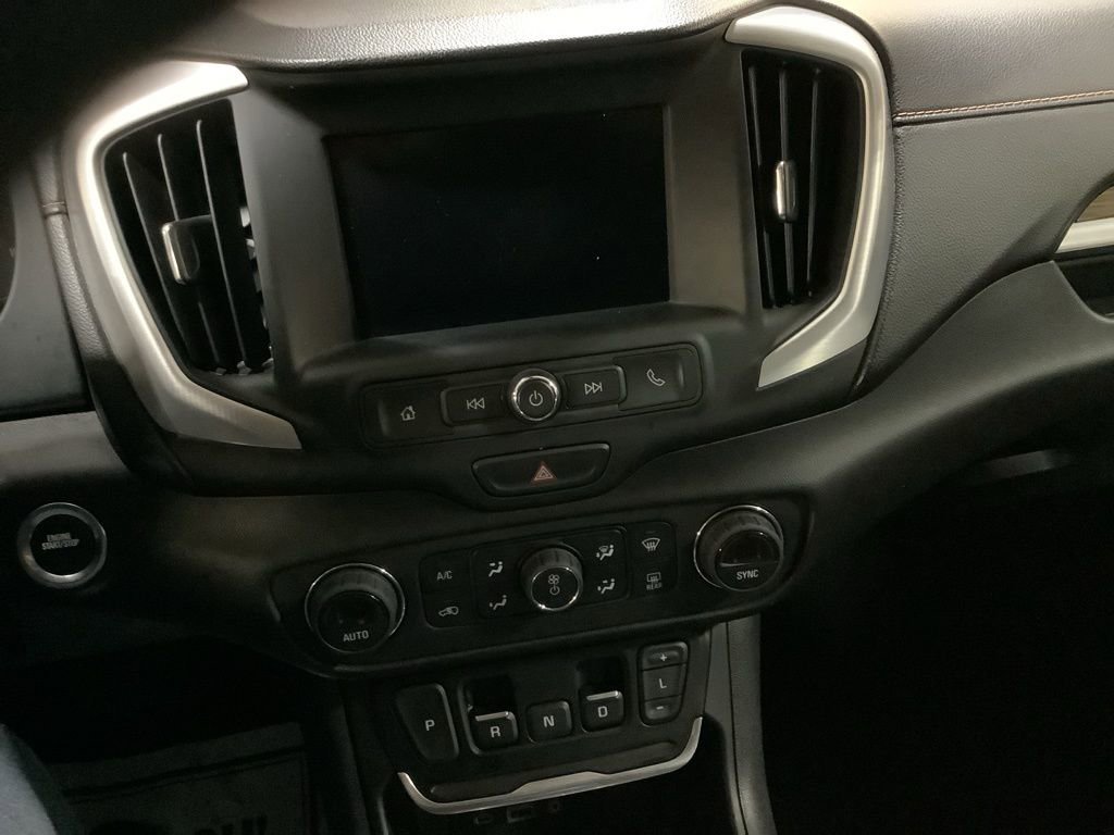 Used 2021 GMC Terrain SLE w/ Driver Convenience Package image 32
