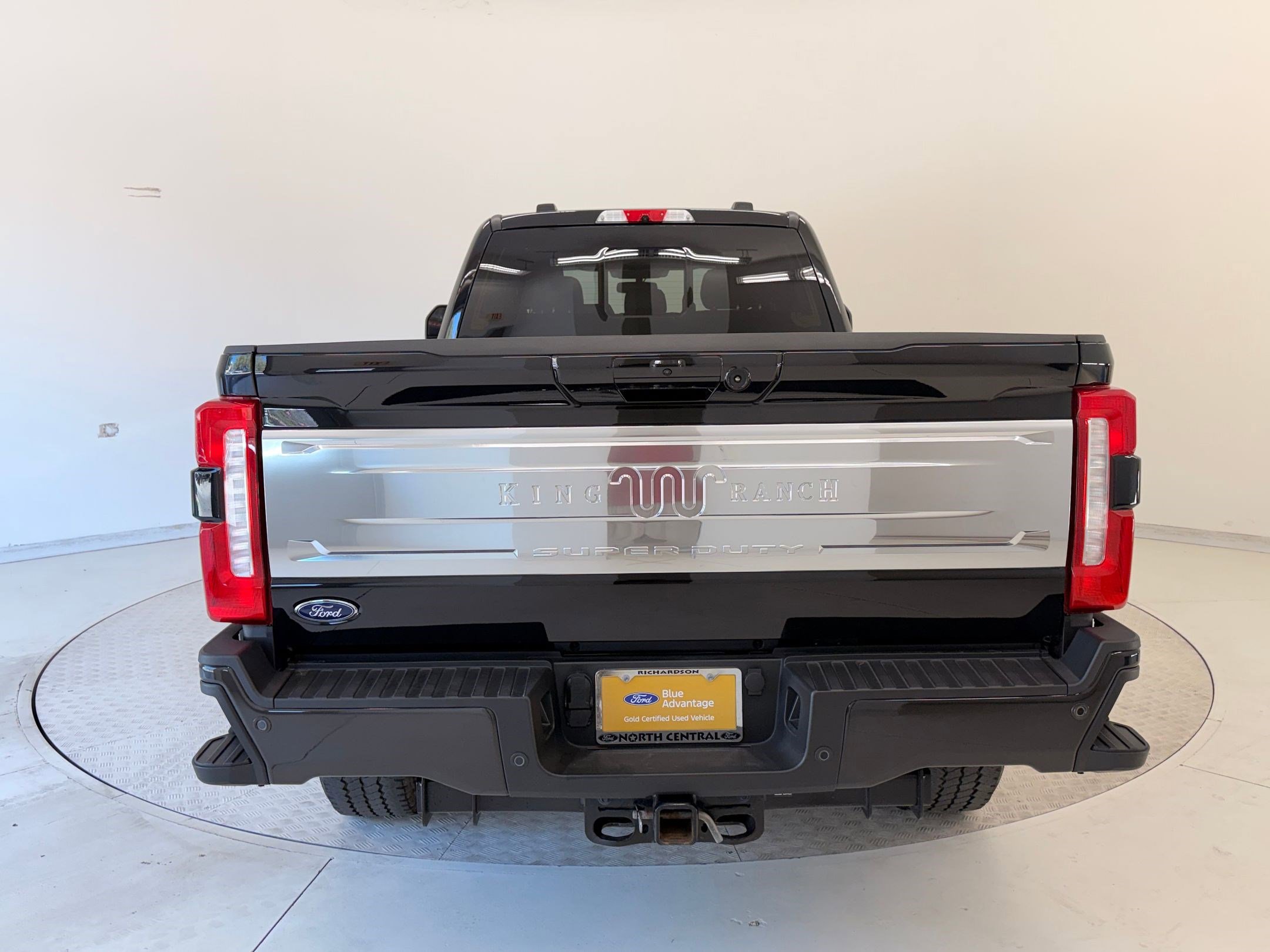 Used 2025 Ford F350 King Ranch image 10