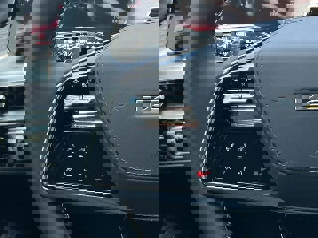 New 2025 Cadillac XT5 Premium Luxury image 14