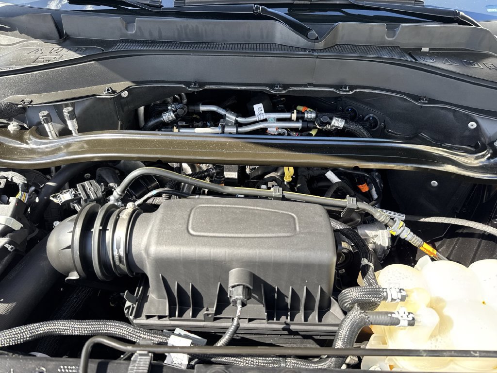 Used 2023 Ford Explorer Limited w/ Limited Technology Package RWD image 59