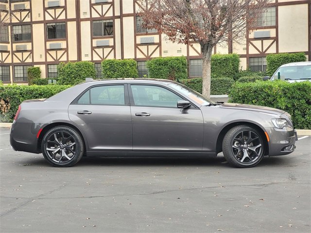 Used 2023 Chrysler 300 S image 4