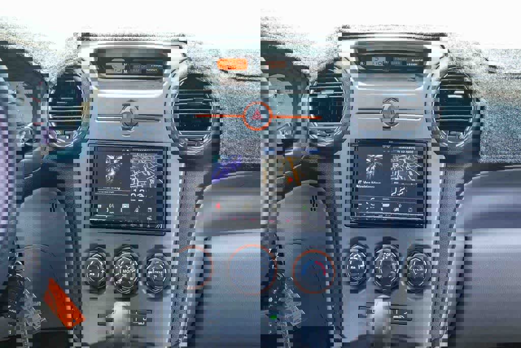 Used 2007 Kia Rondo LX image 12