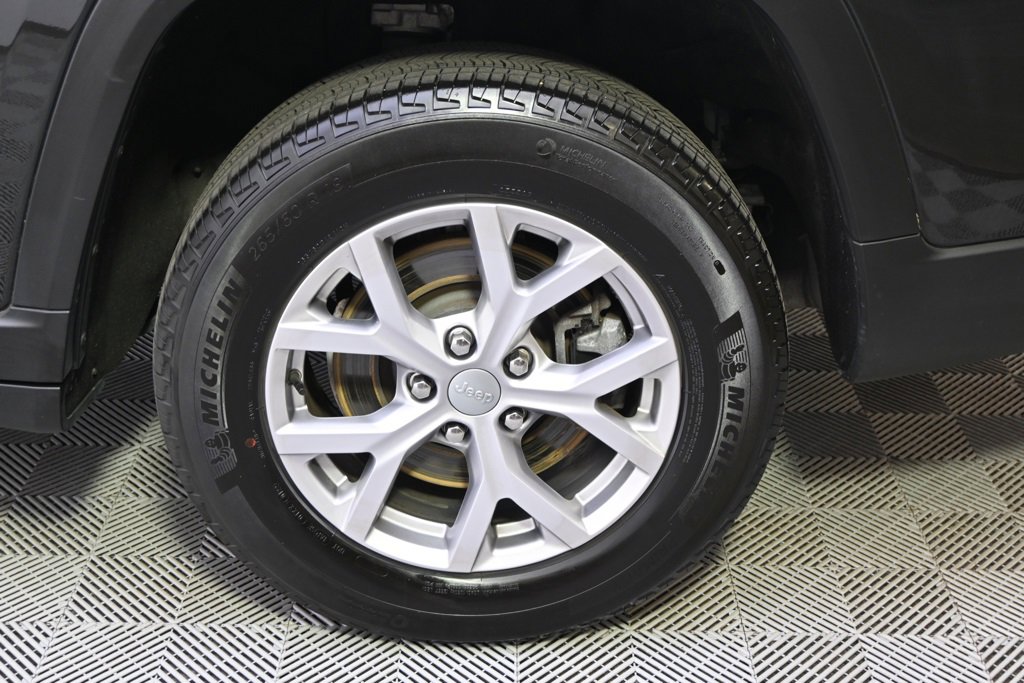 Used 2022 Jeep Grand Cherokee L Limited image 20