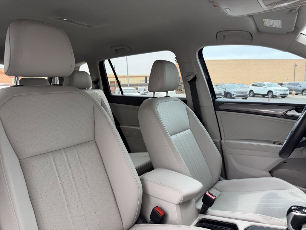 Used 2022 Volkswagen Tiguan SE FWD image 42