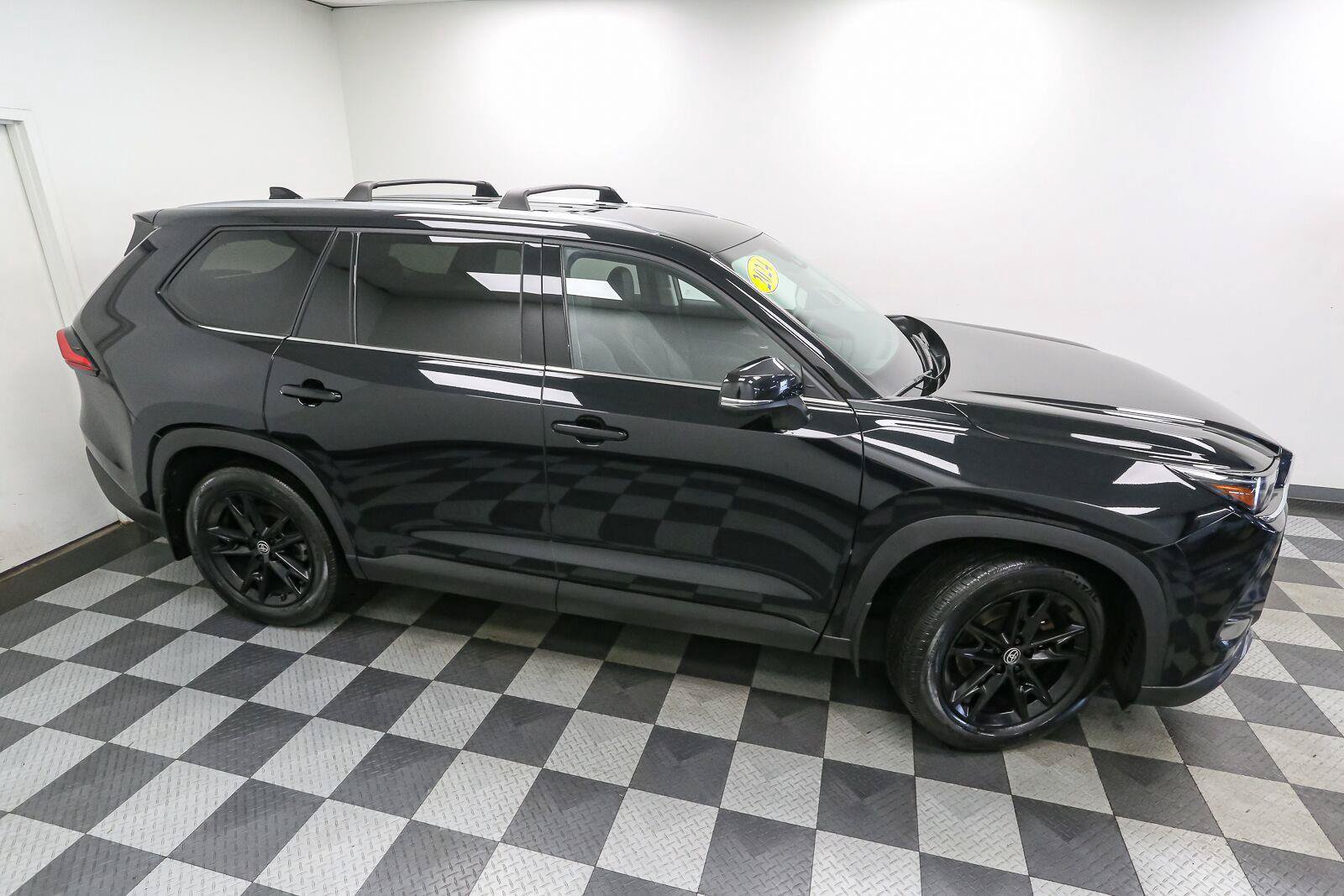Certified 2024 Toyota Grand Highlander AWD image 6