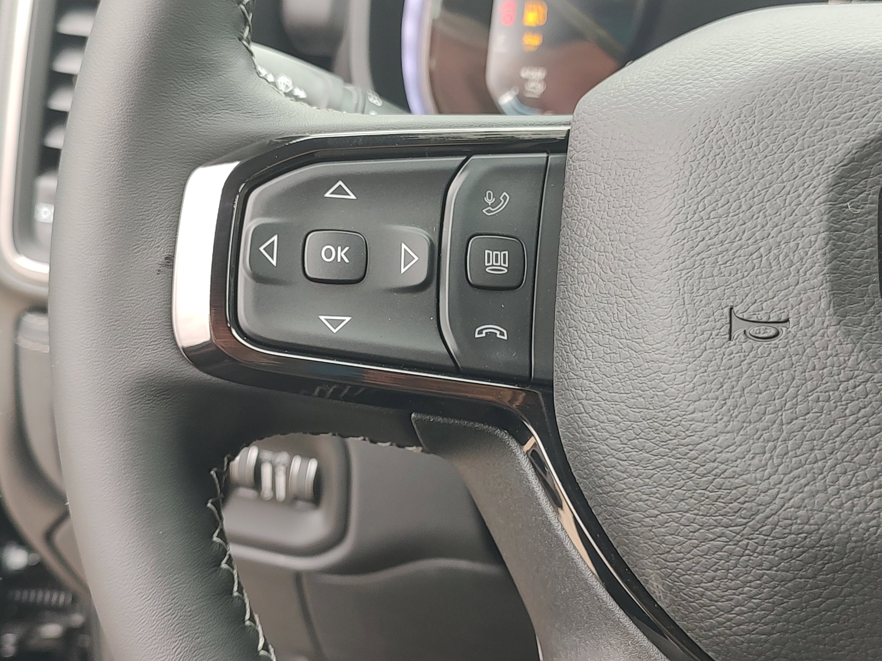 New 2026 RAM 2500 Limited image 23