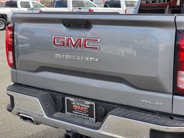 New 2026 GMC Sierra 1500 SLE image 12