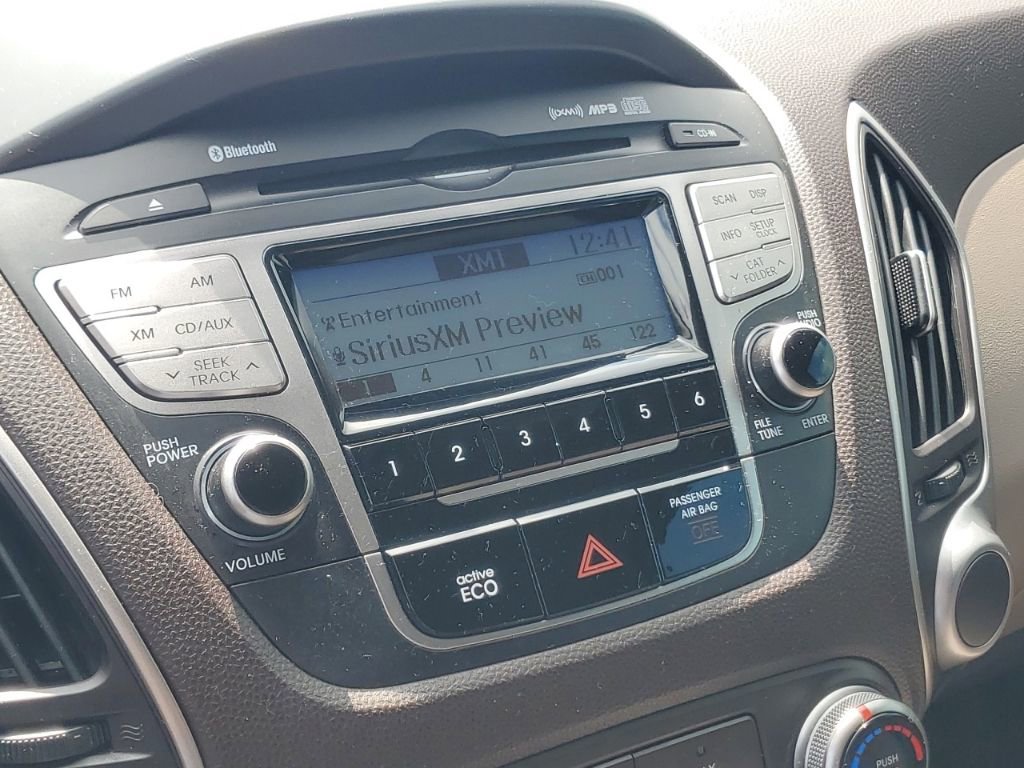 Used 2012 Hyundai Tucson GLS image 17