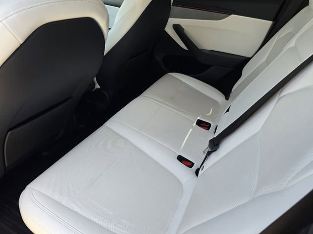 Used 2026 Tesla Model Y Long Range RWD image 24